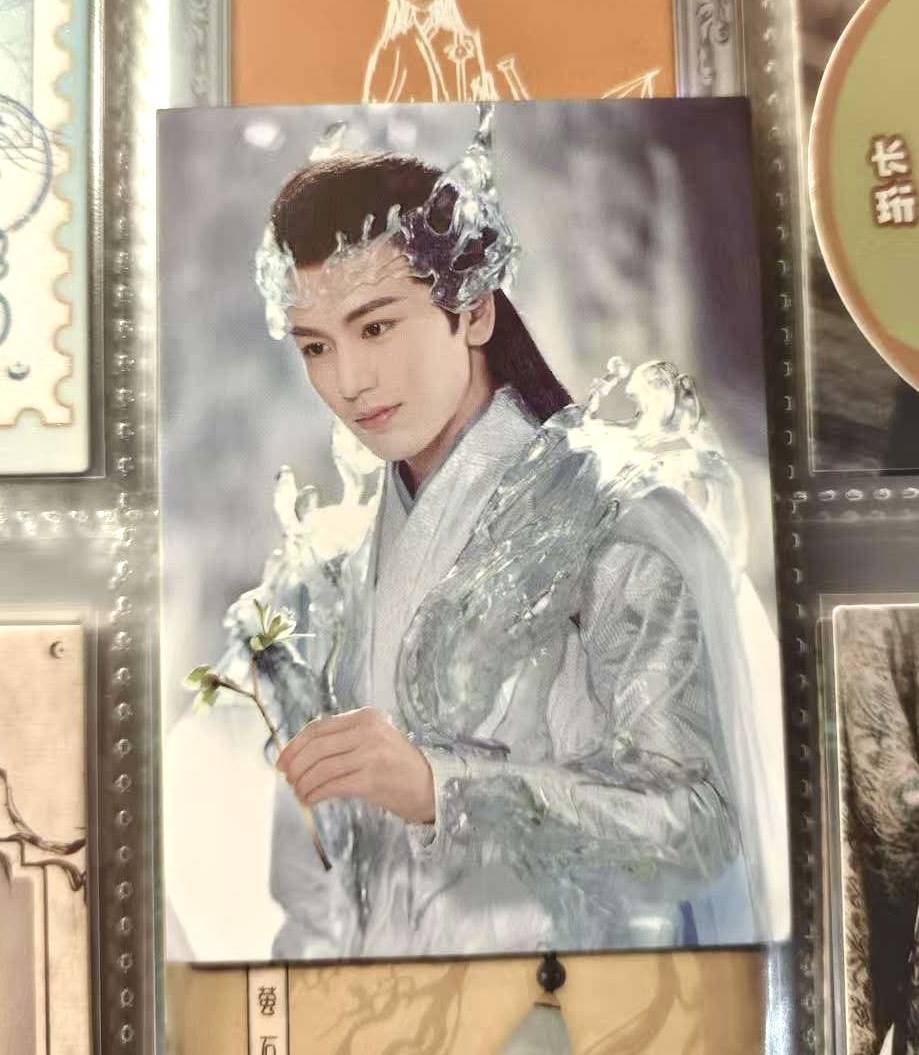 人》推出集卡活动影视剧卡牌是一门什么生意？瓦力棋牌成毅小卡成交价上千元、《大奉打更(图8)